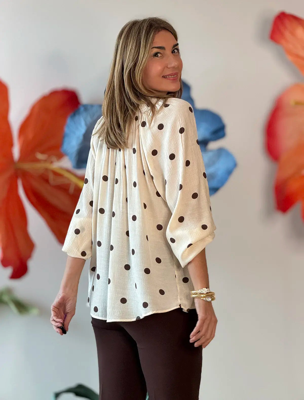 Camisa beige de lunares fluida