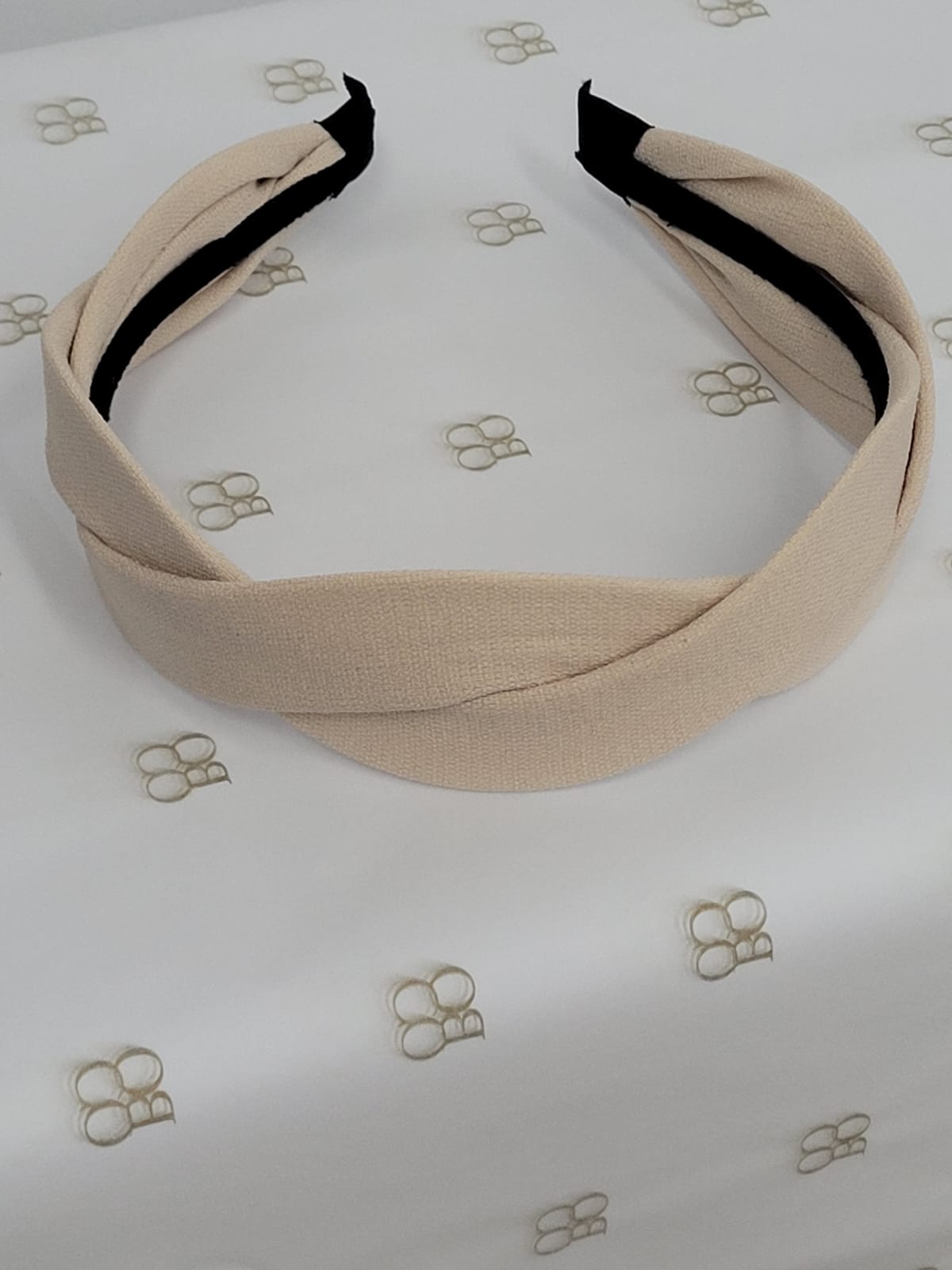 DIADEMA LADY CREMA