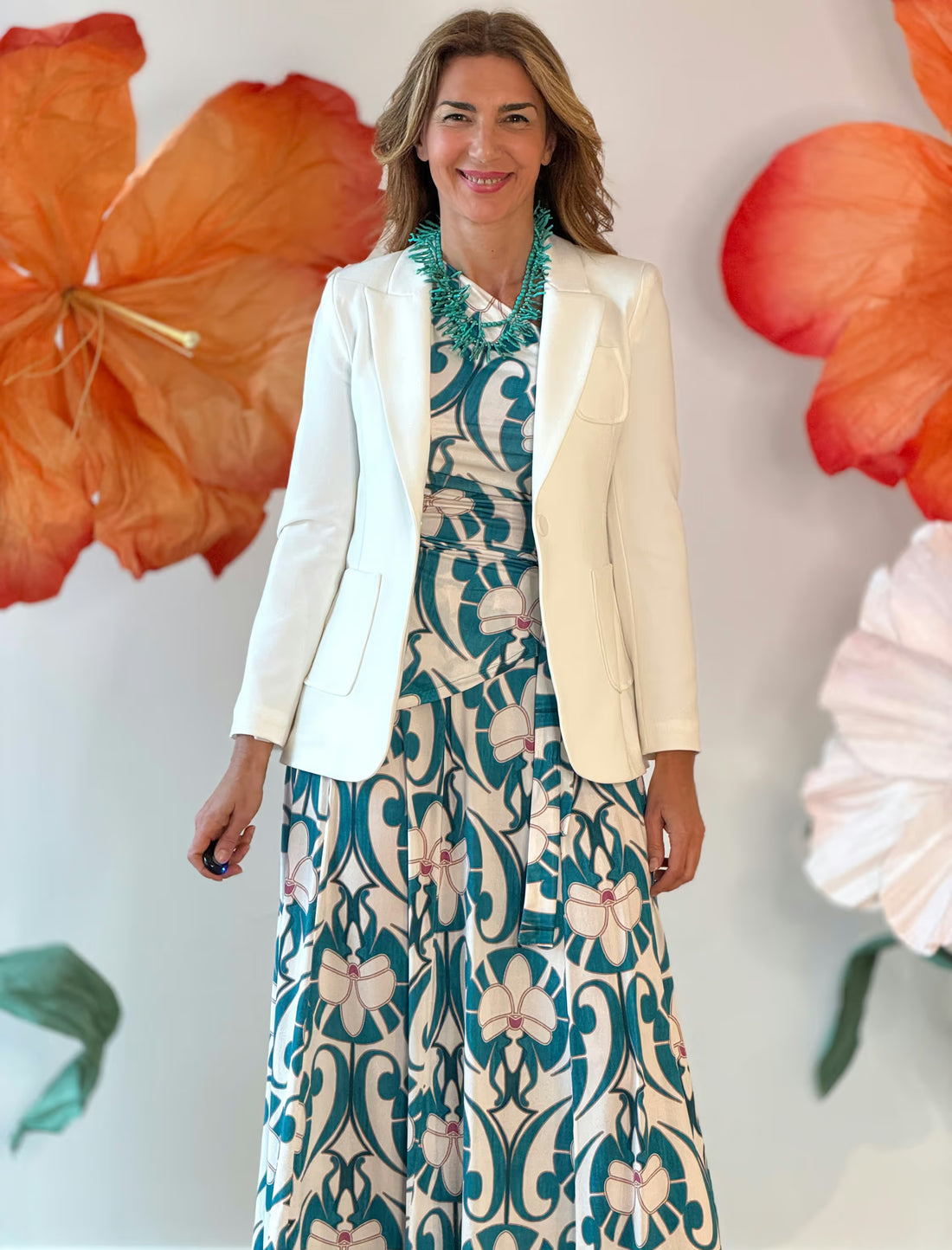 Chaqueta blanca de mujer Blazer Slim, corte entallado y favorecedor