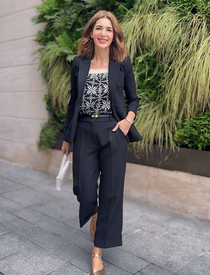 Chaqueta negra de mujer Blazer Slim con pantalón negro