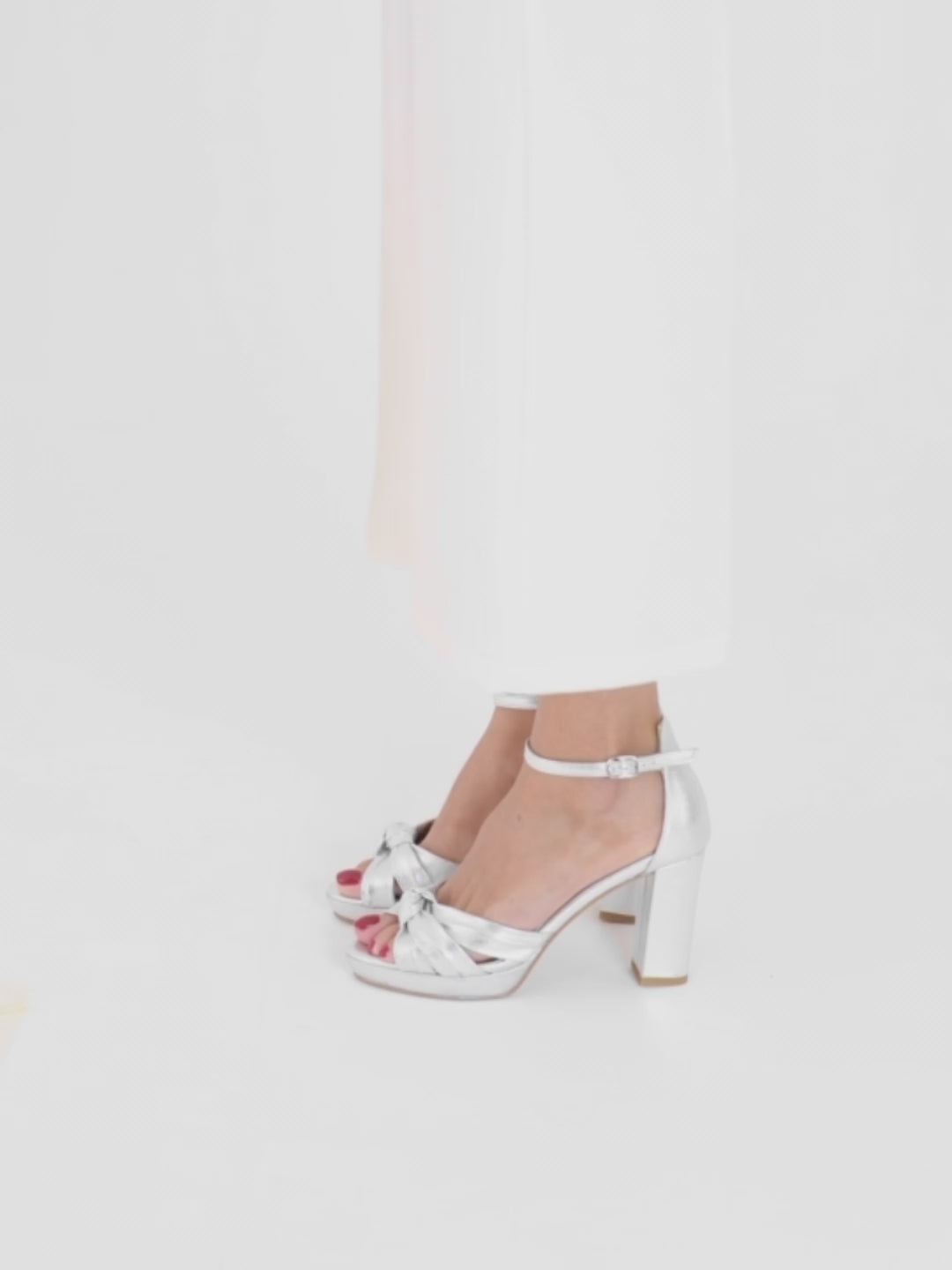 Sandalia Cata Chic Plata 7-8-9
