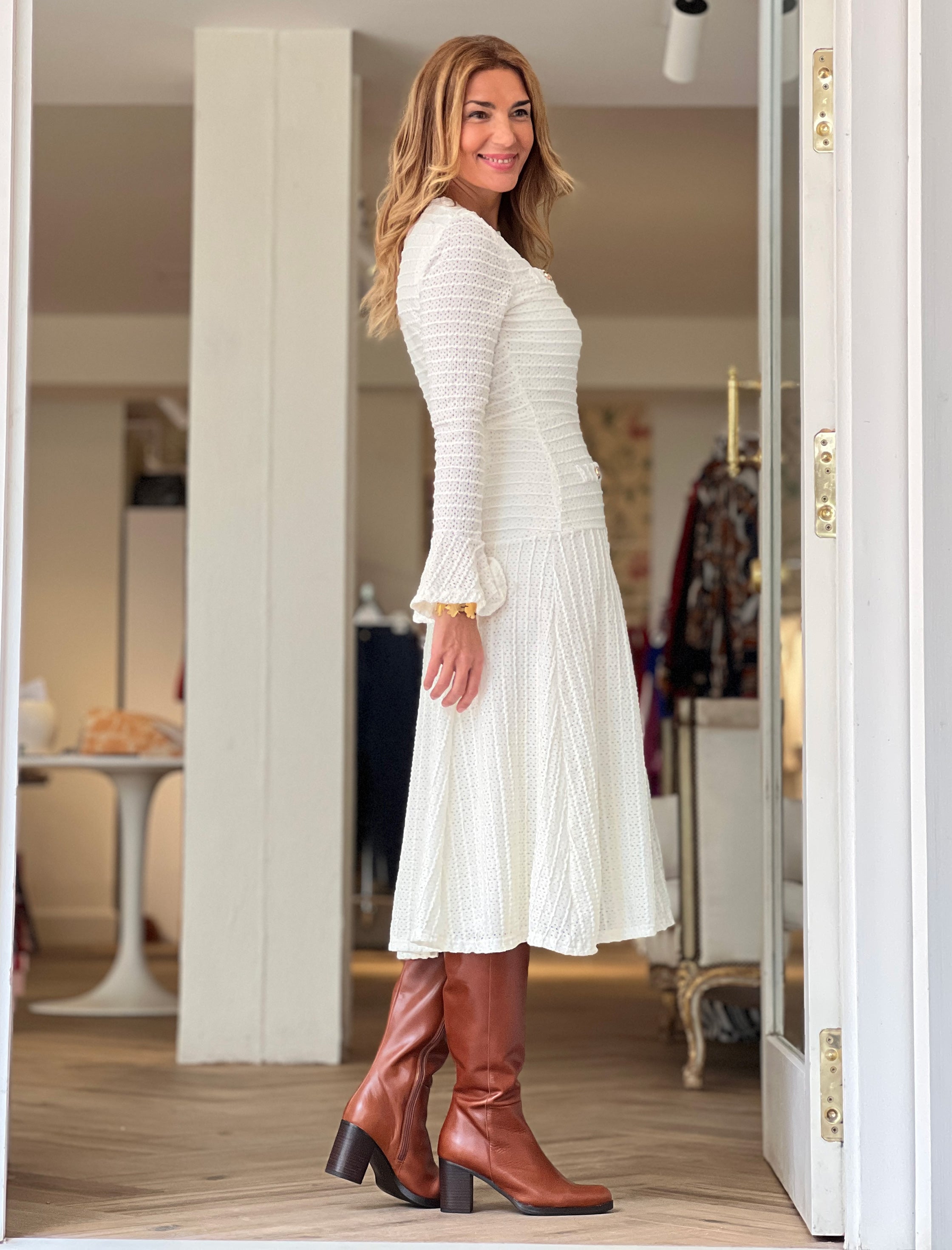 Vestido muy chic Coco beige