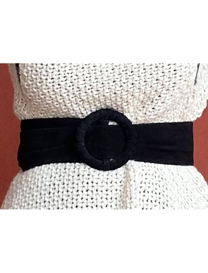 Basic black leather belt