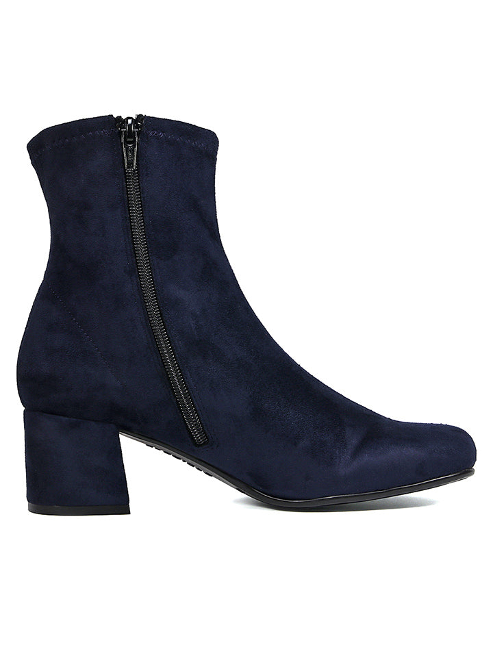 Isabela navy ankle boot ULT 7-9-0