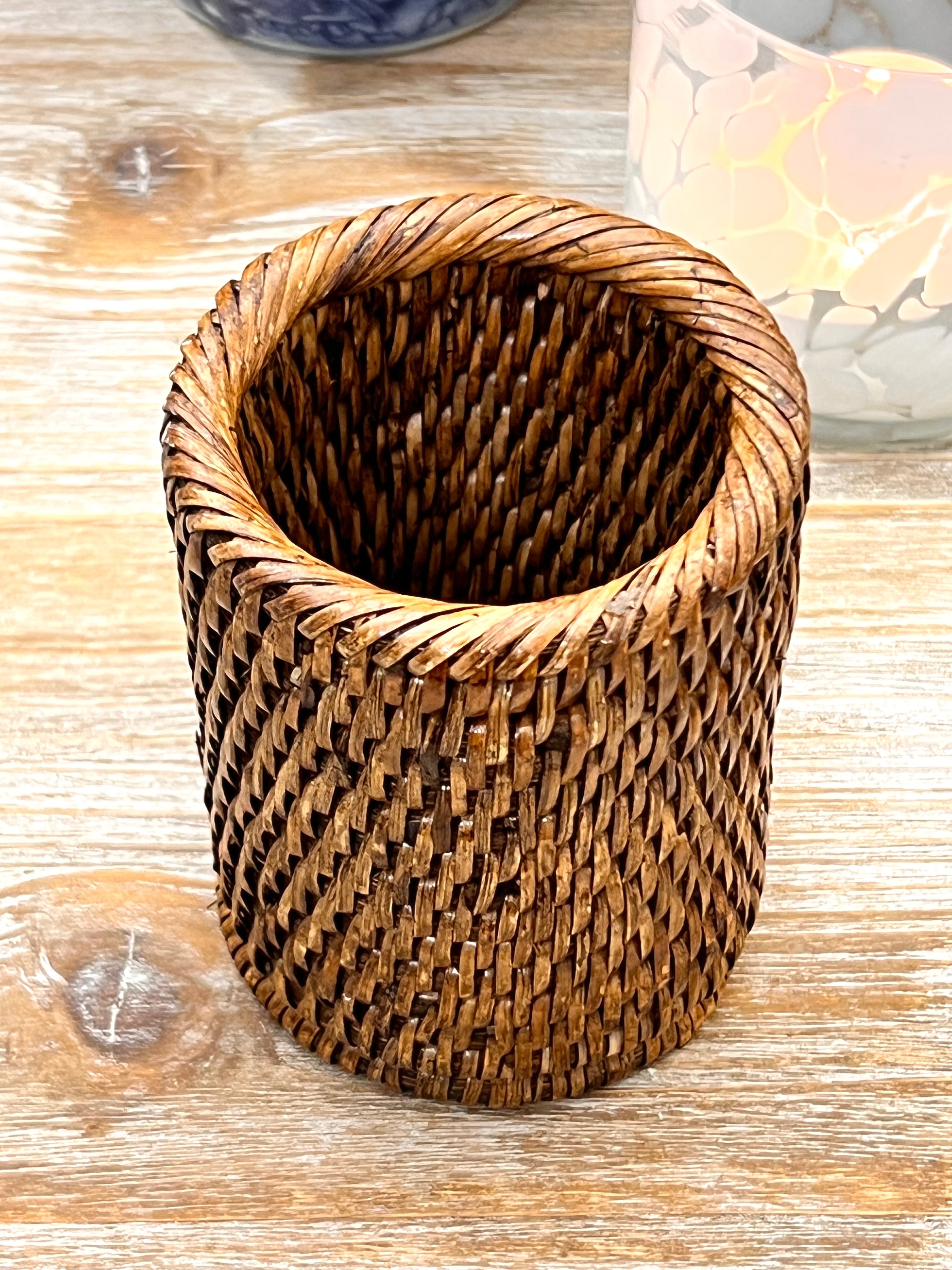 Rattan Pencil/pen holder