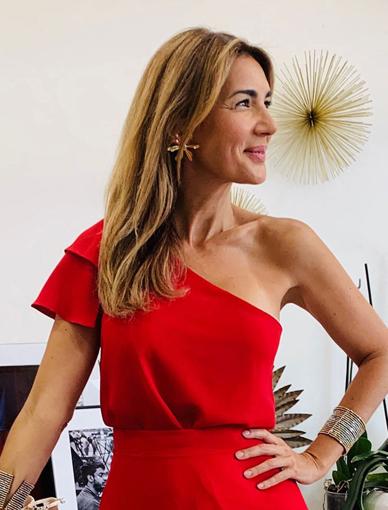 Elegant red top