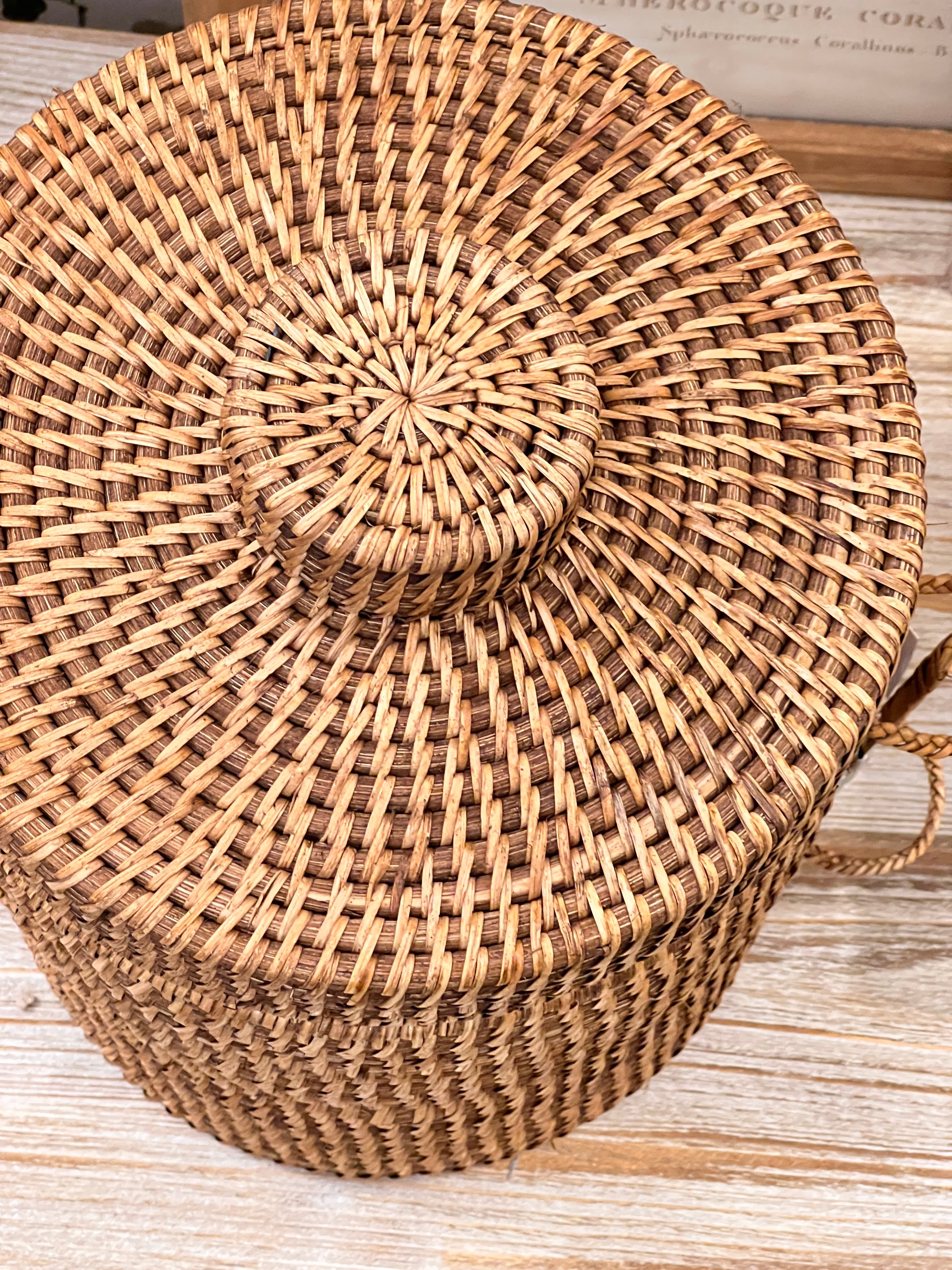 CUBITERA RATTAN PEQUEÑA