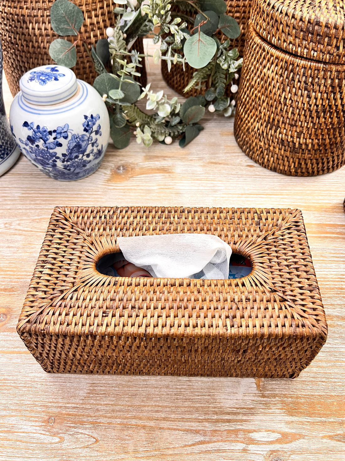 Rattan kleenex tissue holder