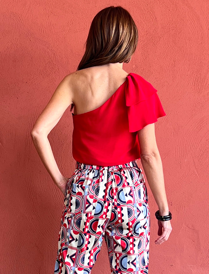 Elegant red top